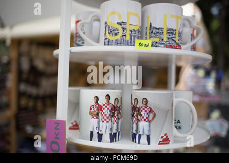 Becher mit der kroatischen Nationalmannschaft, Split, Kroatien, am 22. Juli 2018. Stockfoto