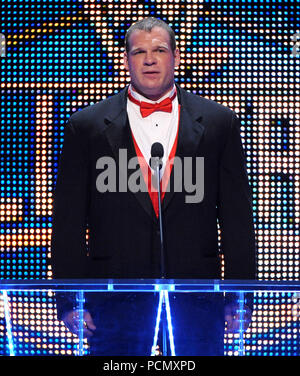 *** Foto *** ehemaligen WWE Wrestler gewinnt Tennessee Mayoral Race New Orleans, LA - 5. April: Glenn Jacobs aka Kane besucht die 2014 WWE Hall of Fame Induktion Zeremonie an der Smoothie King Center am 5. April 2014 in New Orleans. Credit: Napolitano/MediaPunch Stockfoto