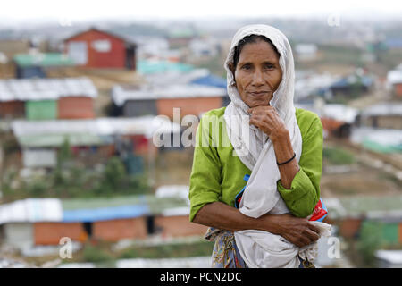 Teknaf, Bangladesch, 2. Aug 2018. Porträt der Rohingya Flüchtlinge Frau an Balukhali Rohingya Flüchtlingslager in Teknaf, Cox's Bazar. Credit: KM Asad/ZUMA Draht/Alamy leben Nachrichten Stockfoto