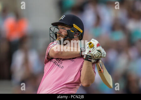 London, Großbritannien. 3. August 2018. Paul Stirling schlagen für Middlesex gegen Surrey in der Vitalität T20 Blast Match am Kia Oval. David Rowe/Alamy leben Nachrichten Stockfoto