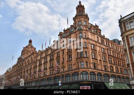 Iconic Harrods Kaufhaus, South Kensington, London, Vereinigtes Königreich Stockfoto