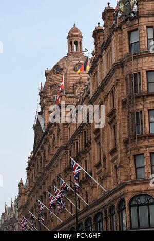 Iconic Harrods Kaufhaus, South Kensington, London, Vereinigtes Königreich Stockfoto