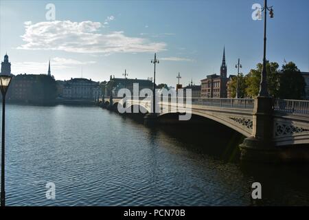 Vasabron Brücke ant das Stadtbild von Stockholm am Nachmittag Stockfoto