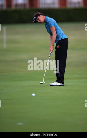 Am zweiten Tag der Ricoh Women's British Open im Royal Lytham & St. Annes Golf Club ist England in Georgia auf dem ersten Green. PRESSEVERBAND Foto, Bilddatum: Frisday 3. August 2018. Siehe PA Geschichte GOLF Frauen. Bildnachweis sollte lauten: Peter Byrne/PA Wire. Stockfoto