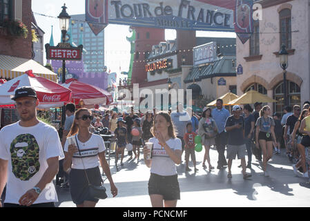 Los Angeles, Kalifornien, USA - 30. Juli 2018: Touristen und Besucher in den Universal Studios Hollywood, Los Angeles, CA Stockfoto