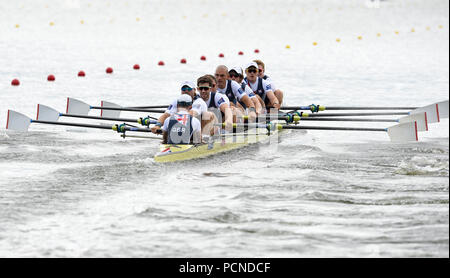 Die Briten George Thomas, Tom Jeffery, William Satch, Tom Ransley, Mohamed Sbihi, Alan Sinclair, Matthew Tarrant, Oliver Wynne-Griffith und Henry Fieldman treten am zweiten Tag der Europameisterschaft 2018 im Strathclyde Country Park, North Lanarkshire, in der Men's Eight Repechage 1 an. DRÜCKEN SIE VERBANDSFOTO. Bilddatum: Freitag, 3. August 2018. Siehe PA Story RUDERN Europäisch. Bildnachweis sollte lauten: Ian Rutherford/PA Wire. Stockfoto