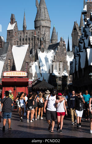 Los Angeles, Kalifornien, USA - 30. Juli 2018: Hogwarts Schloss, der Zauberer Welt von Harry Potter in den Universal Studios Hollywood in Los Angeles, CA Stockfoto