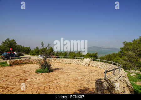 Das Gebirge Gilboa Aussichtspunkt mit Blick auf die Jezreel Tal Stockfoto