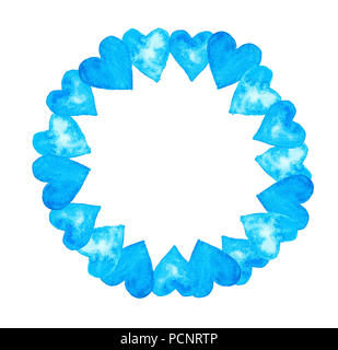 Kranz, einen Kreis aus Aquarell Herzen in den Farben blau, türkis, hellblau Farbe auf weißem Hintergrund. Stockfoto