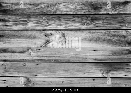 In der Nähe der Fläche (Wand-, Boden- oder Overhead) von Holzbrett, Panel oder Board im schwarzen, weißen, grauen Schatten gemacht Stockfoto