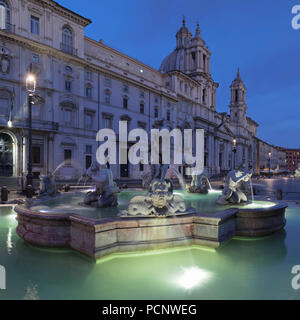 Brunnen Fontana del Moro, Sant'Agnese in Agone Kirche, Piazza Navona, Rom, Latium, Italien Stockfoto
