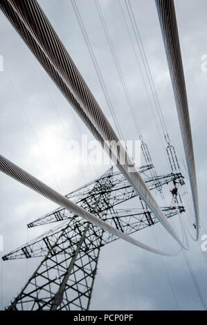 Strommast, Hochspannungsleitung, 380-kV-Freileitung Stockfoto