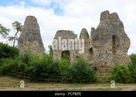 Die Ruinen von Odiham Castle, auch als St. John's Castle, in der Nähe von Odiham, Hampshire, England bekannt. Stockfoto