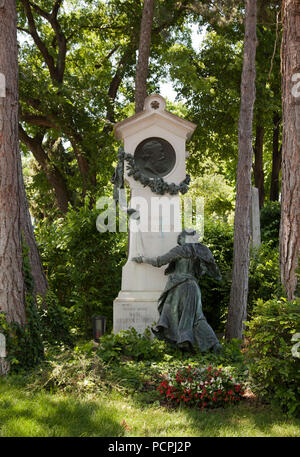 Grabmal von Ludwig Anzengruber 1839-1889 Schriftsteller, Dramatiker Stockfoto