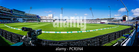 Panorama von Edgbaston Cricket Ground am 2. Tag der England vs Indien Test Match in Birmingham, Großbritannien am 2. August 2018 entnommen Stockfoto