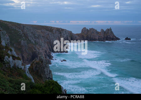 Erstes Licht auf pedn Vounder Strand in West Cornwall Stockfoto