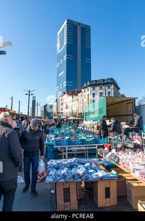 Höchste Gebäude in Belgien, Tour du Midi, Zuidertoren, im Bezirk von Saint-Gilles/Sint-Gillis, im Stadtzentrum von Brüssel, Bürogebäude Stockfoto