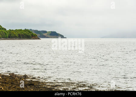 Blick auf die Halbinsel Kintyre in einem bewölkten Tag Stockfoto