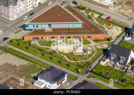 Kindergarten "Am Stadtgarten", ehemaliger Güterbahnhof, Entwicklung, Einfamilienhäuser, Feldahornstraße, Luftaufnahme von Gelsenkirchen Stockfoto