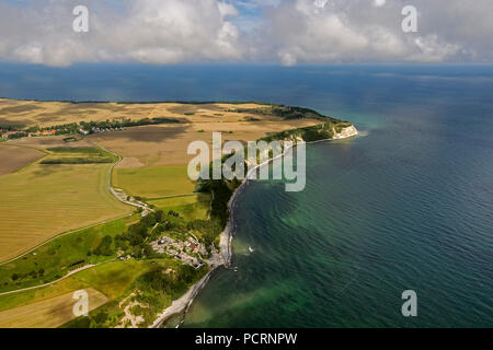 Luftaufnahme, Dorf Vitt, Fischerdorf, Putgarten, Rügen, Mecklenburg-Vorpommern, Deutschland, Europa Stockfoto