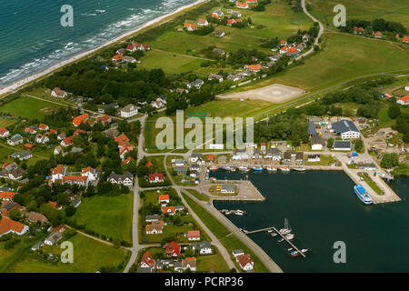 Luftaufnahme, Vitte, Ostsee Hafen, Insel Hiddensee, Ostsee Insel, Mecklenburg-Vorpommern, Deutschland, Europa Stockfoto