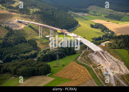 Luftaufnahme, Brücke Baustelle Nuttlar A46, Luftaufnahmen der höchsten Brücke NRW s, Bestwig, Sauerland, Nordrhein-Westfalen, Deutschland Stockfoto