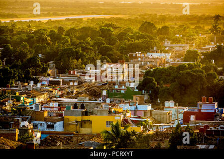 Blick vom Kirchturm der Convento de San Francisco De Asis Kirche über die Stadt Trinidad, Trinidad, Kuba, Sancti Spíritus, Kuba Stockfoto