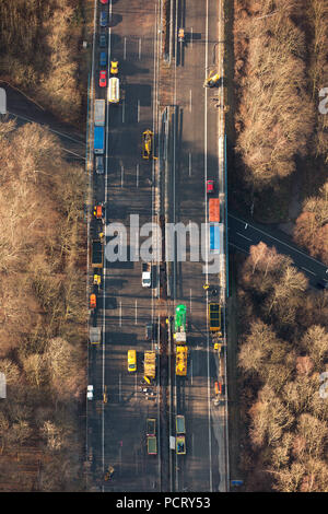 Luftaufnahme, Sperrung der A 45 Sauerland Linie zwischen dem Westhofener Kreuz und Dortmund-Sued, Höhle, Höhle, Bergbau, Baustelle, Dortmund, Ruhrgebiet, Nordrhein-Westfalen, Deutschland, Deutschland, Europa Stockfoto