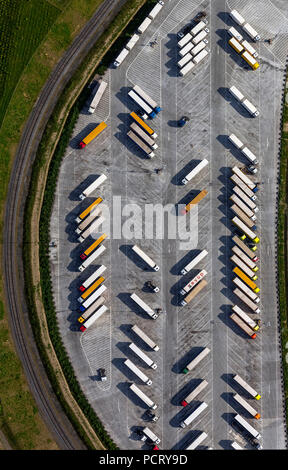 Luftbild, IKEA Ellinghausen Logistikzentrum mit LKW-Terminal, just-in-time-Logistik, Logistik, Dortmund, Ruhrgebiet Stockfoto