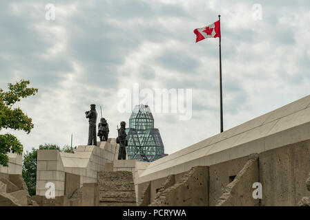 Ottawa, Ontario, Kanada. Die Versöhnung der Friedenserhaltung Denkmal am Sussex Drive, nördlich von der Amerikanischen Botschaft. Stockfoto