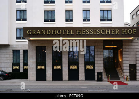 Grandhotel Hessischer Hof 5 Sterne Hotel In Frankfurt Fassade Eingang Gold Ornamente Stockfotografie Alamy