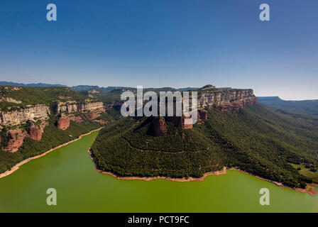 Tafelberg Wurf Rock, Panta de Sau, Stausee von Sau, Ter Fluss, Riu Ter, Tavèrnoles, Costa Brava, Katalonien, Spanien Stockfoto