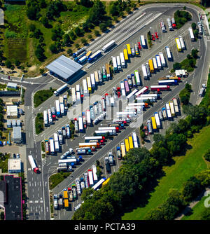 BASF Ludwigshafen, Badische Anilin und Soda Fabrik Ludwigshafen, Chemieanlagen, KTL Kombi-Terminal Ludwigshafen, Container Terminal, Logistik, Containerumschlag, Container, chemischen Behältern, Ludwigshafen am Rhein, Rheinland-Pfalz, Deutschland Stockfoto