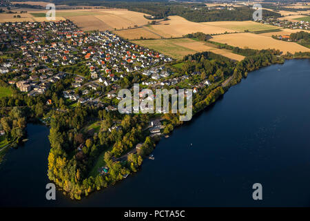 Möhne See mit See Park, Pankratius Square Kulturstätte, Körbecke, See Möhnesee, NRW, Nordrhein-Westfalen, Deutschland Stockfoto