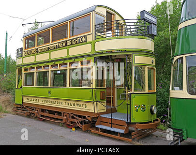 Wirral öffentliche Straßenbahn, Grün, Creme, Merseyside, North West England, Großbritannien Stockfoto