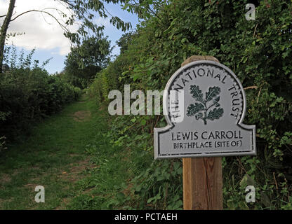 Pfad zu Lewis Carroll Geburtsort, Morphany Lane, Newton-le-Willows, Warrington, Cheshire, North West England, Großbritannien Stockfoto