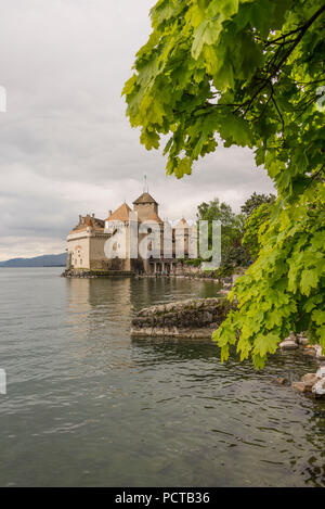 Blick auf das Schloss Chillon in Speicherkraftwerke Veytaux, in der Nähe von Montreux, Genfer See, Kanton Waadt, Schweiz Stockfoto