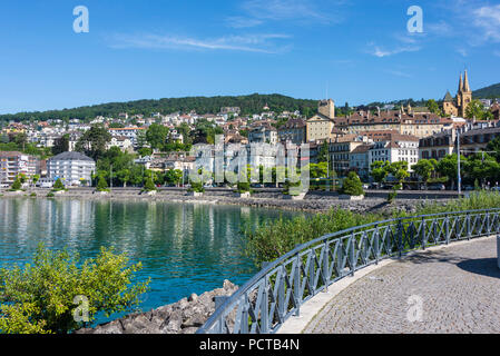 Aussichtsterrasse Esplanade du Mont Blanc mit Blick auf die Altstadt, Neuchâtel, Neuenburger/Lac de Neuchâtel, Kanton Neuenburg, West Switzerland, Schweiz Stockfoto