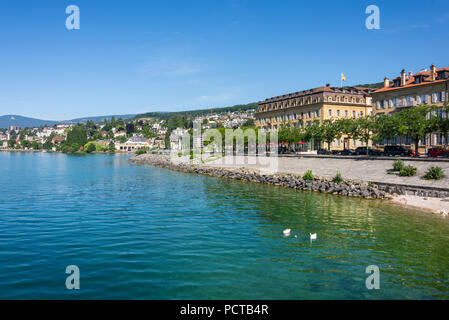 Panoramablick von der Esplanade du Mont-Blanc auf Altstadt, Neuchâtel, Neuenburger/Lac de Neuchâtel, Kanton Neuenburg, West Switzerland, Schweiz Stockfoto