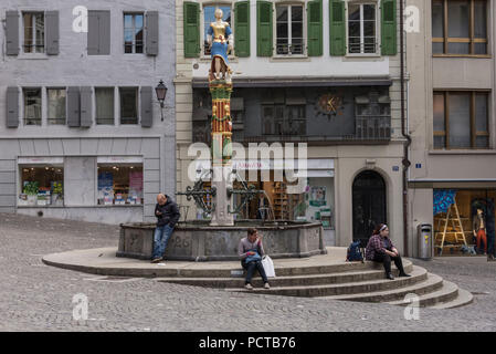 Brunnen auf dem Place de la Palud, Lausanne, Kanton Waadt, West Switzerland, Schweiz Stockfoto