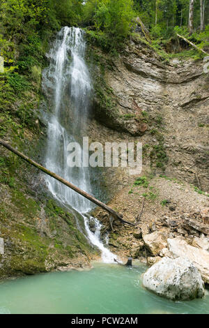 Österreich, Tirol, Wasserfall in der Tiefenbachklamm (Brandenberger Ache). Stockfoto