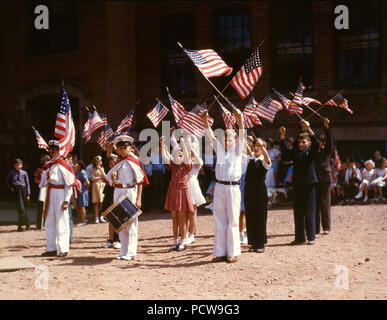 Kinder Bühne eine patriotische Demonstration, Southington, Anschl. - Mai 1942 Stockfoto