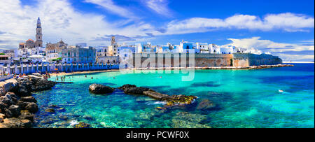 Schöne Stadt Monopoli, Panoramaaussicht, Apulien, Italien. Stockfoto