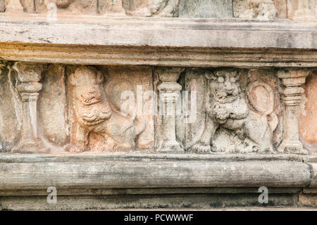 Stein Schmuck von Vatadage alten Struktur zurück zur polonnaruwa Königreich Sri Lanka dating. Stockfoto