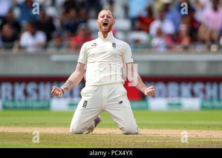 Edgbaston, Birmingham, Großbritannien. 4 Aug, 2018. Internationalen Test Cricket, Specsavers 1. Test, Tag 4, England und Indien; Ben schürt feiert nach der Einnahme der wicket von Virat Kohli Credit: Aktion plus Sport/Alamy leben Nachrichten Stockfoto