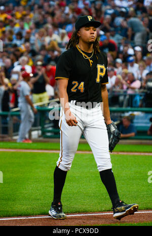 Pittsburgh, PA, USA. 3. August 2018. Chris Archer sein Debüt als ein Krug für die Pittsburgh Pirates am PNC Park, in einem Spiel gegen die St. Louis Cardinals. Die Piraten gewannen, 7-6. Credit: Amy Cicconi, Alamy leben Nachrichten Stockfoto