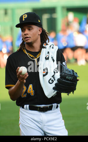 Pittsburgh, PA, USA. 3. August 2018. Chris Archer sein Debüt als ein Krug für die Pittsburgh Pirates am PNC Park, in einem Spiel gegen die St. Louis Cardinals. Die Piraten gewannen, 7-6. Credit: Amy Cicconi, Alamy leben Nachrichten Stockfoto