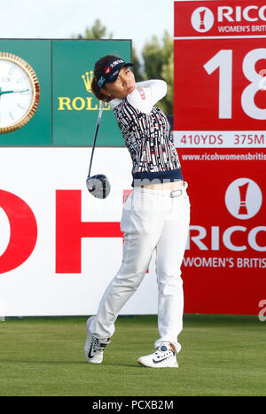 Lytham St Annes, UK, 4. Aug 2018. 4. August 2018, Royal Lytham & Amp; St Annes Golf Club, Lytham St. Annes, England; Ricoh Frauen British Open Golf, 3 Runde; Teresa Lu (TPE) spielt ihr Abschlag auf Loch 18 Stockfoto