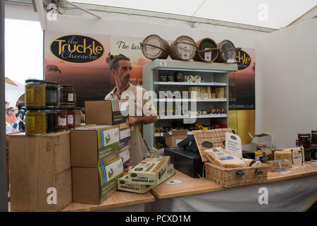 Oxfordshire, Großbritannien. August 2018. Tausende von Menschen gingen an einem heißen, sonnigen Tag zur Countryfile Live-Show. Es gab Gelegenheiten, die Referenten von Countryfile zu sehen und zu treffen. Es gab auch viele Demonstrationen und Ausstellungsstücke wie Landhandwerk und Viehbestand zu besichtigen. Stockfoto