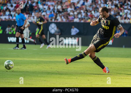 Maryland, USA. 4. August 2018. Juventus Verteidiger Giorgio Chiellini (3) passt den Ball während eines Internationalen Champions Cup Match zwischen Real Madrid Juventus an FedExField in Landover, Maryland vs. Scott Taetsch/CSM Credit: Cal Sport Media/Alamy leben Nachrichten Stockfoto